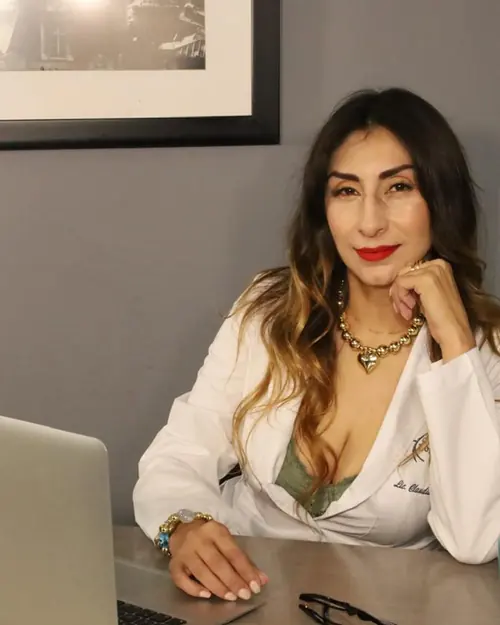 Dra. Claudia Orozco, especialista en control de peso y psicología clínica en Clínica Lógica Médica CDMX